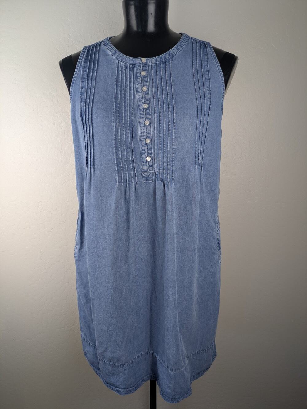 Coldwater Creek Tencel Denim Knee Length Dress Pintuck Pleats Buttons